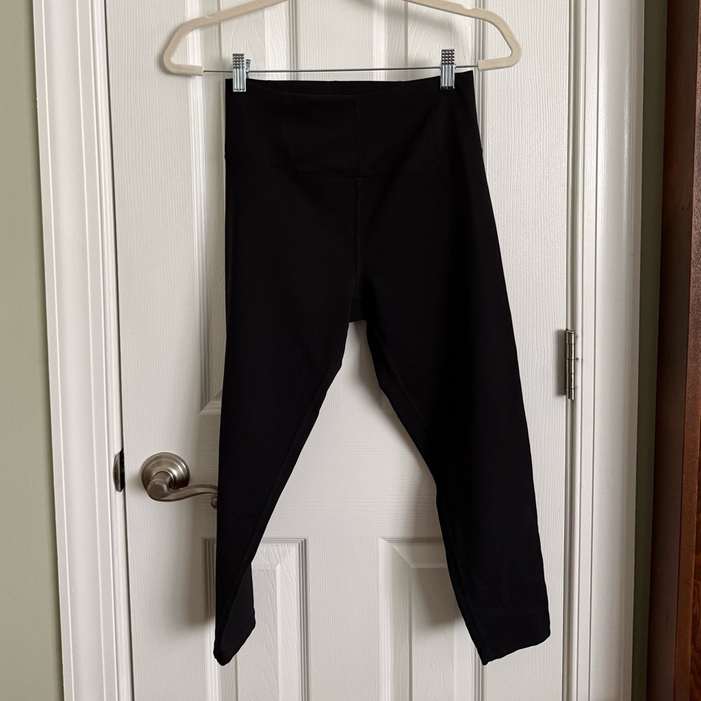 Offline by Aerie High-Waist Crop Leggings in Black (L Short)